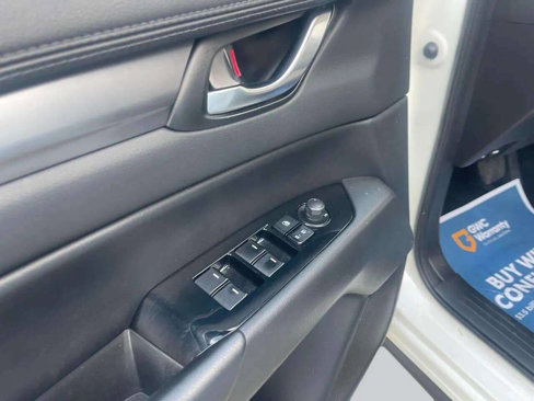 Used 2019 MAZDA CX-5 Touring image 18