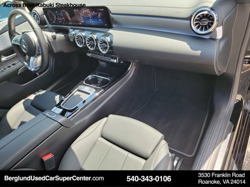 Used 2025 Mercedes-Benz CLA 250 image 18