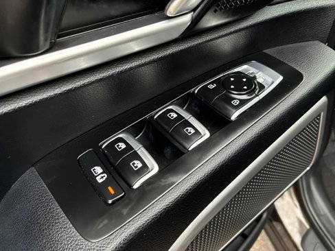 Used 2022 Kia Telluride S image 11