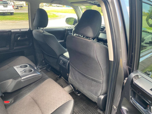 Used 2018 Toyota 4Runner TRD Off-Road Premium image 15