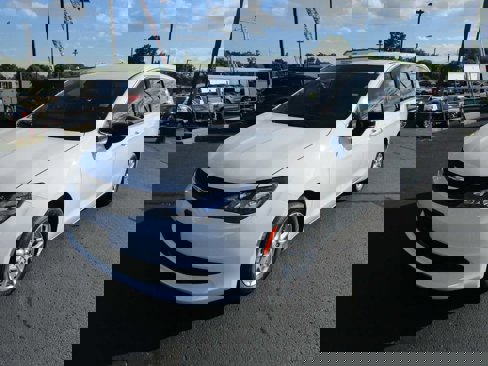New 2026 Chrysler Voyager LX image 2