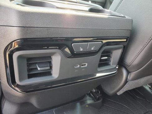 New 2025 Chevrolet Silverado 2500 ZR2 w/ Technology Package image 12