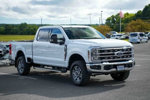 Used 2024 Ford F250 Lariat image 3