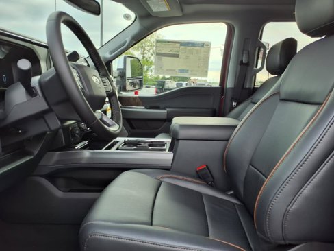 New 2025 Ford F250 Lariat image 10
