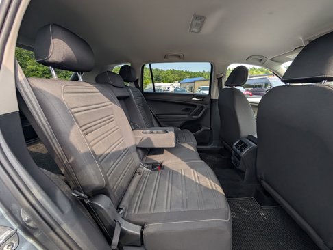 Used 2022 Volkswagen Tiguan S image 34
