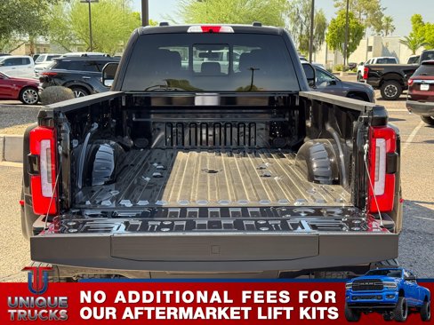Used 2025 Ford F450 Platinum w/ Camper Package image 7
