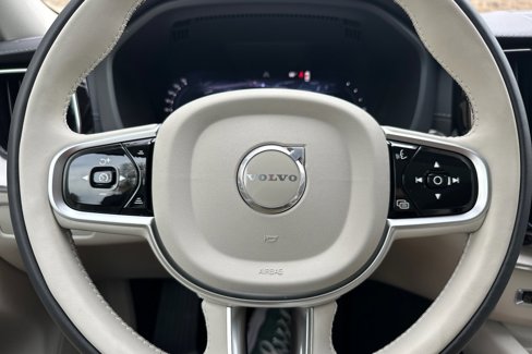 New 2026 Volvo XC60 T8 Ultra image 21