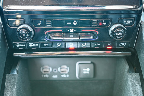 Used 2021 Jeep Grand Cherokee L Limited image 15