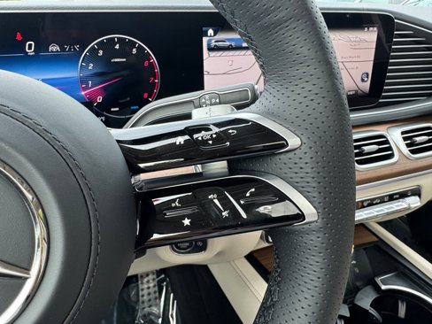 New 2026 Mercedes-Benz GLS 450 4MATIC image 10