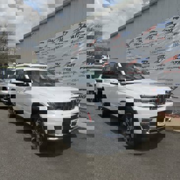 New 2025 Jeep Grand Cherokee L Limited image 3