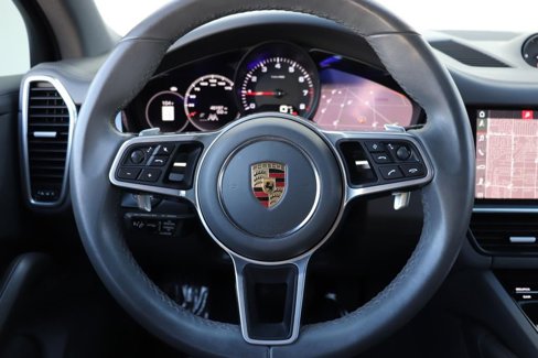 Used 2021 Porsche Cayenne image 40