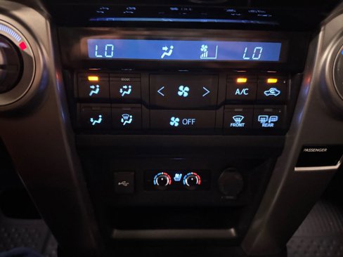 Used 2022 Toyota 4Runner Limited image 28