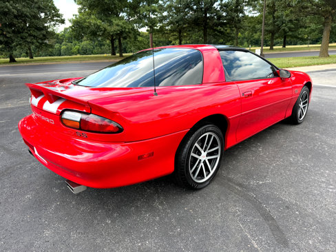 Used 2002 Chevrolet Camaro Z28 w/ SS Performance/Appearance Pkg image 15