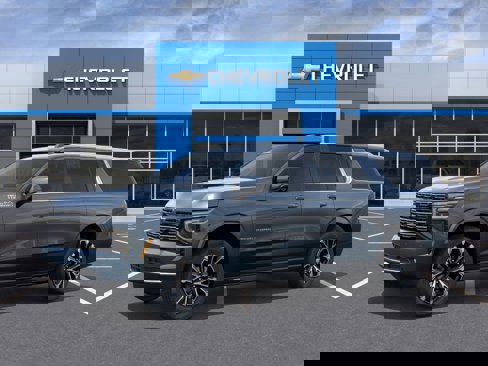New 2026 Chevrolet Suburban High Country image 2