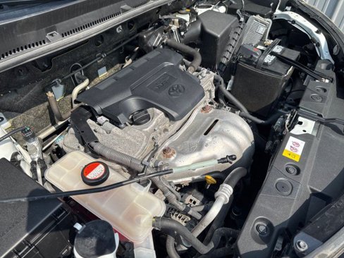 Used 2016 Toyota RAV4 SE image 39