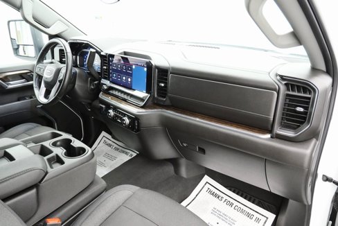 Used 2024 GMC Sierra 3500 SLE w/ SLE Value Package image 17