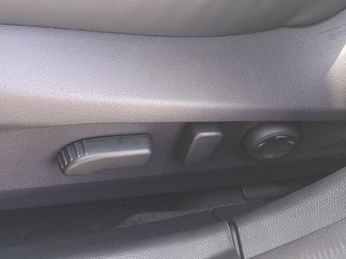 New 2025 Subaru Outback Limited image 16