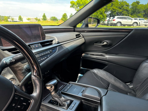 Used 2019 Lexus ES 350 image 12