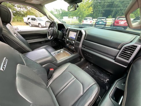 Used 2020 Ford Expedition Platinum image 17