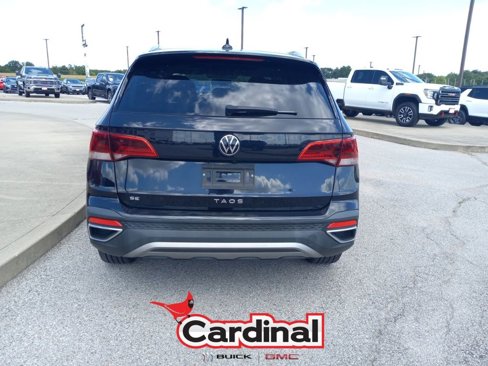 Used 2022 Volkswagen Taos SE w/ Panoramic Sunroof Package image 9