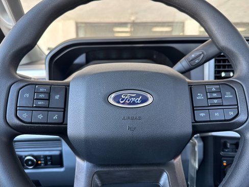 New 2025 Ford F250 XLT image 21