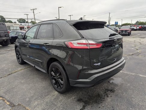 Certified 2023 Ford Edge SE w/ Black Appearance Package image 4