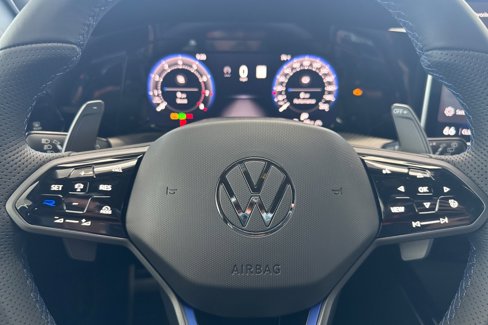 New 2025 Volkswagen Golf R Black Edition image 19