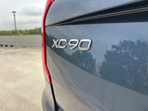 Certified 2025 Volvo XC90 B5 Core image 38