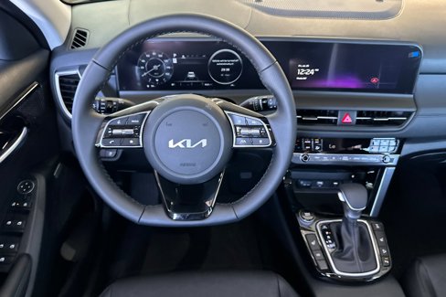 New 2026 Kia Seltos SX image 14