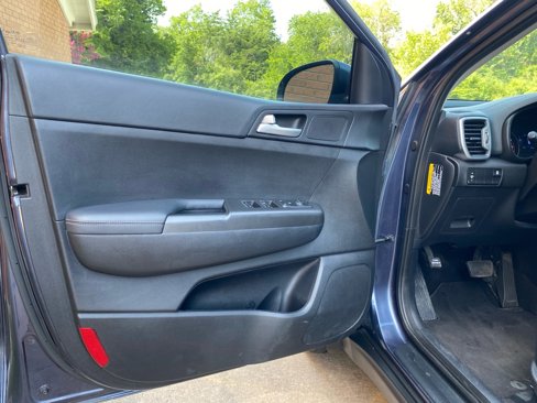 Used 2019 Kia Sportage LX image 7
