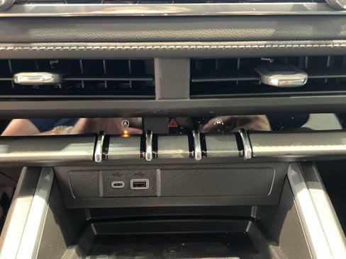 New 2025 Chevrolet Colorado LT w/ LT Convenience Package image 20