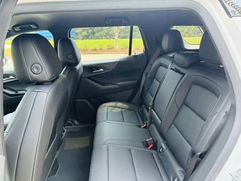 New 2026 Chevrolet Equinox LT w/ Convenience Package II image 11
