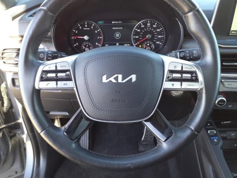 Used 2022 Kia Telluride SX w/ SX Prestige Package image 9