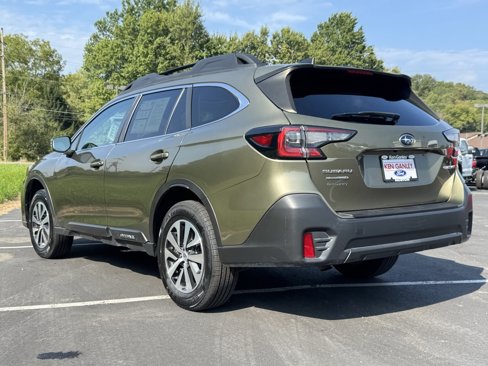 Used 2022 Subaru Outback Premium image 13