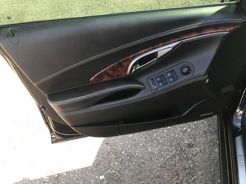 Used 2013 Buick LaCrosse Touring image 5