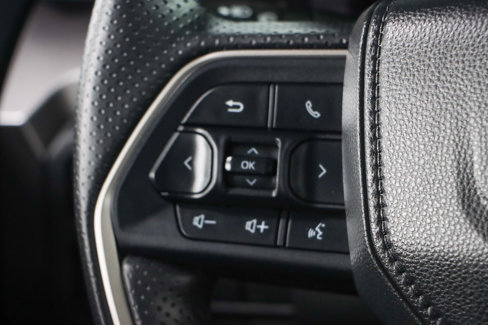 Used 2025 Toyota 4Runner SR5 image 13