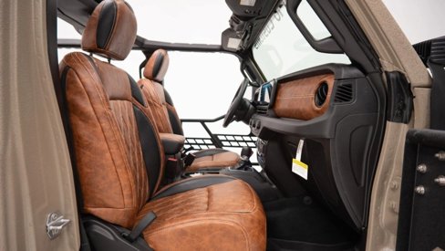 Used 2025 Jeep Wrangler Sport image 18
