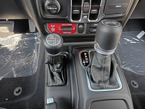 New 2025 Jeep Wrangler Willys image 34