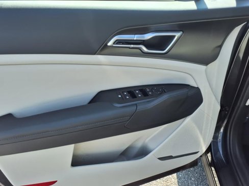 New 2026 Kia Sportage EX image 16