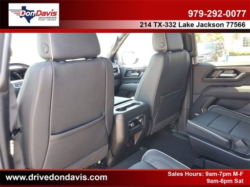 New 2026 GMC Yukon Elevation image 13