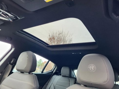 New 2024 Alfa Romeo Tonale Veloce w/ Active Assist Package image 8