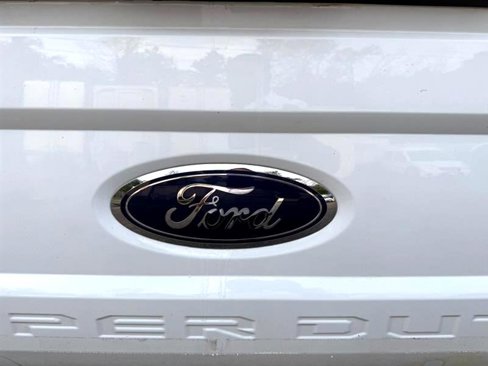 Used 2017 Ford F250 XL w/ Power Equipment Group image 28