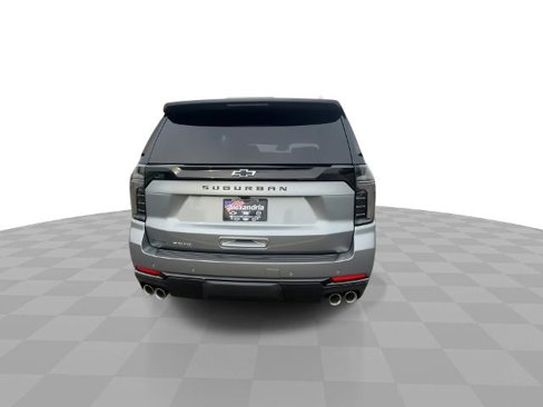 New 2026 Chevrolet Suburban Z71 image 7