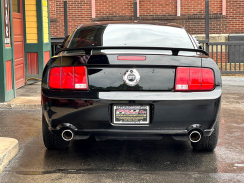 Used 2005 Ford Mustang GT Premium image 5