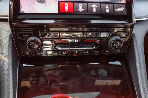 New 2025 Jeep Grand Cherokee Limited image 23