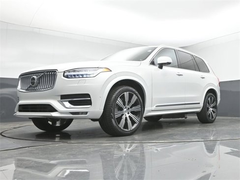 Used 2024 Volvo XC90 B6 Plus w/ Protection Package image 38