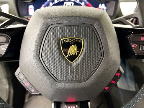 Used 2024 Lamborghini Huracan STO image 25