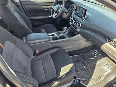 Used 2025 Nissan Sentra SR image 18