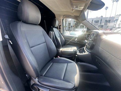 Used 2023 Mercedes-Benz Metris image 15