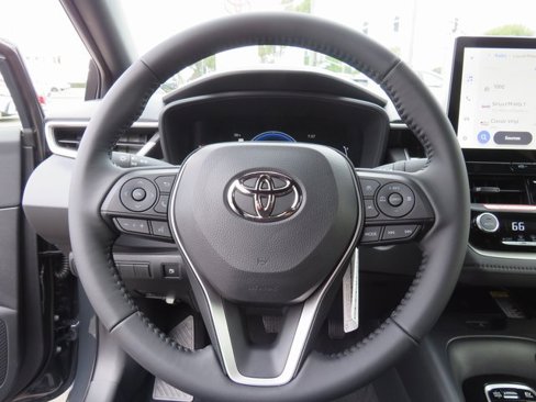 New 2025 Toyota Corolla SE image 32